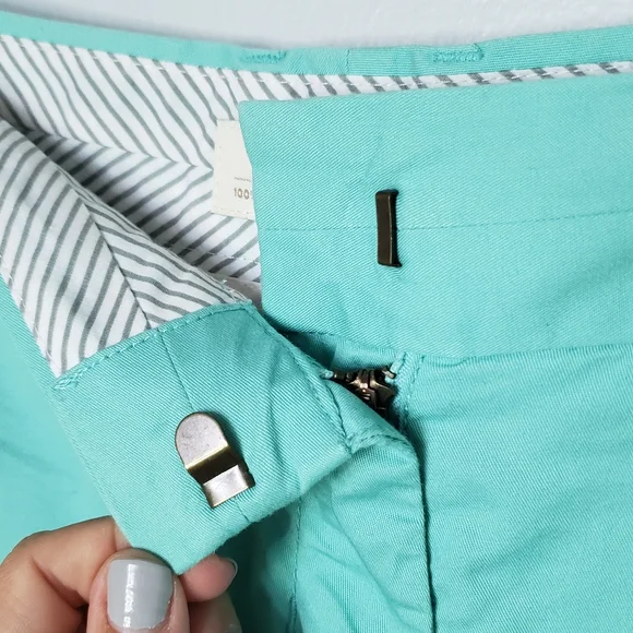 J. Crew Factory Broken In Chino 4" Inseam Shorts Mint Green 2 - Picture 3 of 7